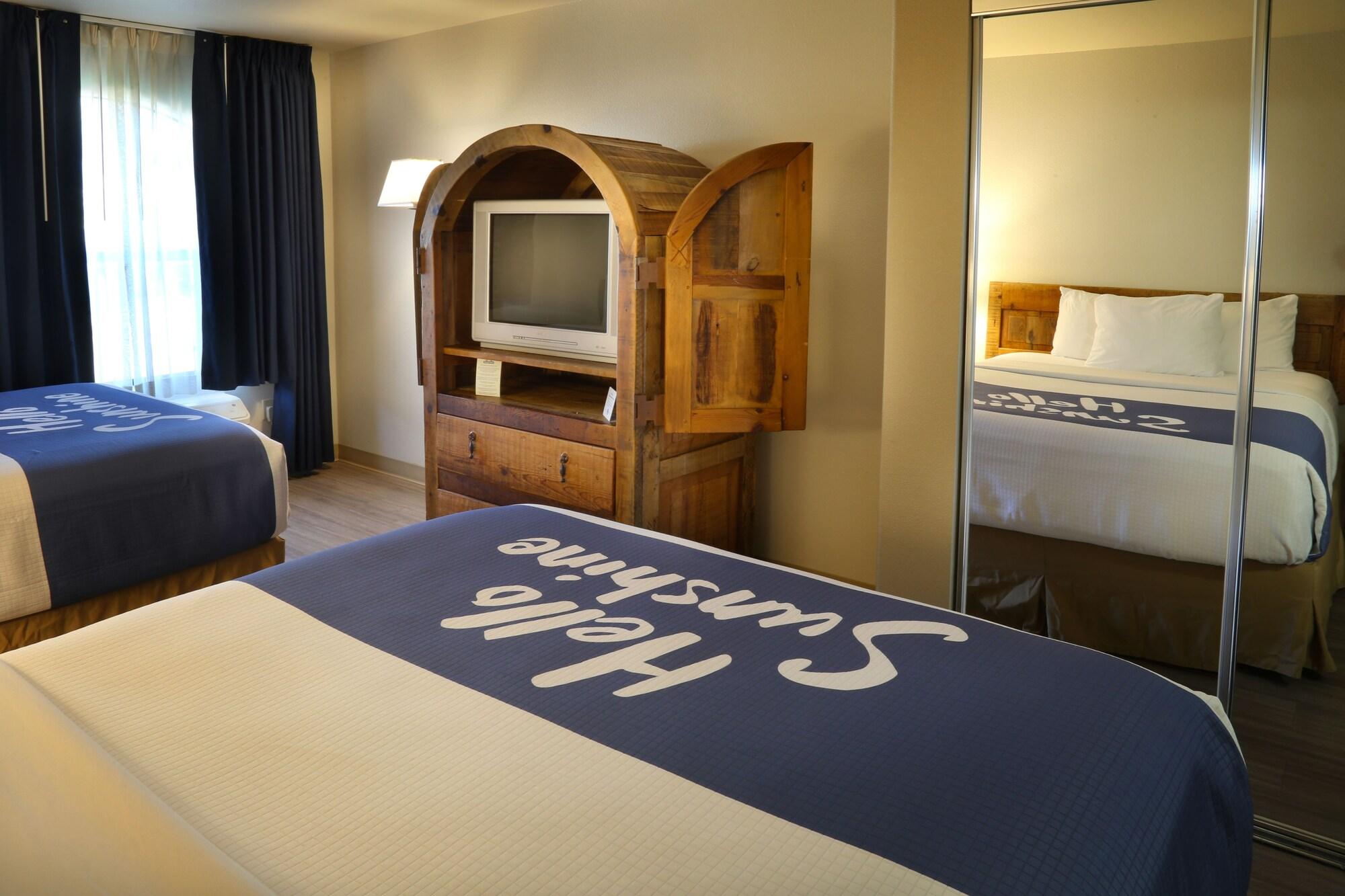 Days Inn & Suites By Wyndham Llano Eksteriør billede
